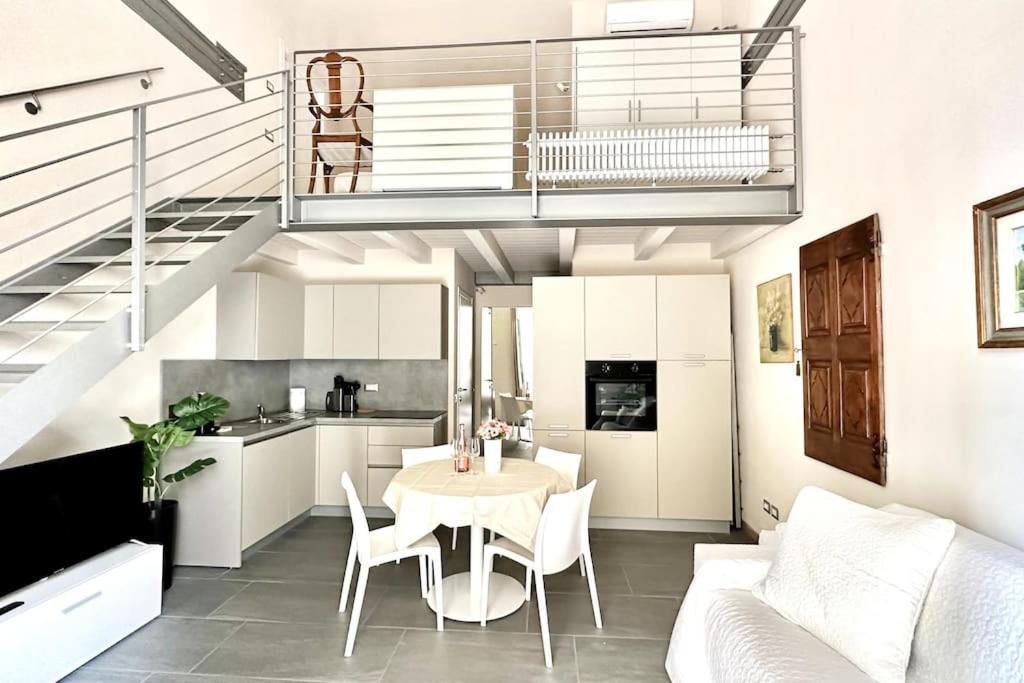 Duomo Modern Loft 100Mt From Duomo And Lake 코모 외부 사진